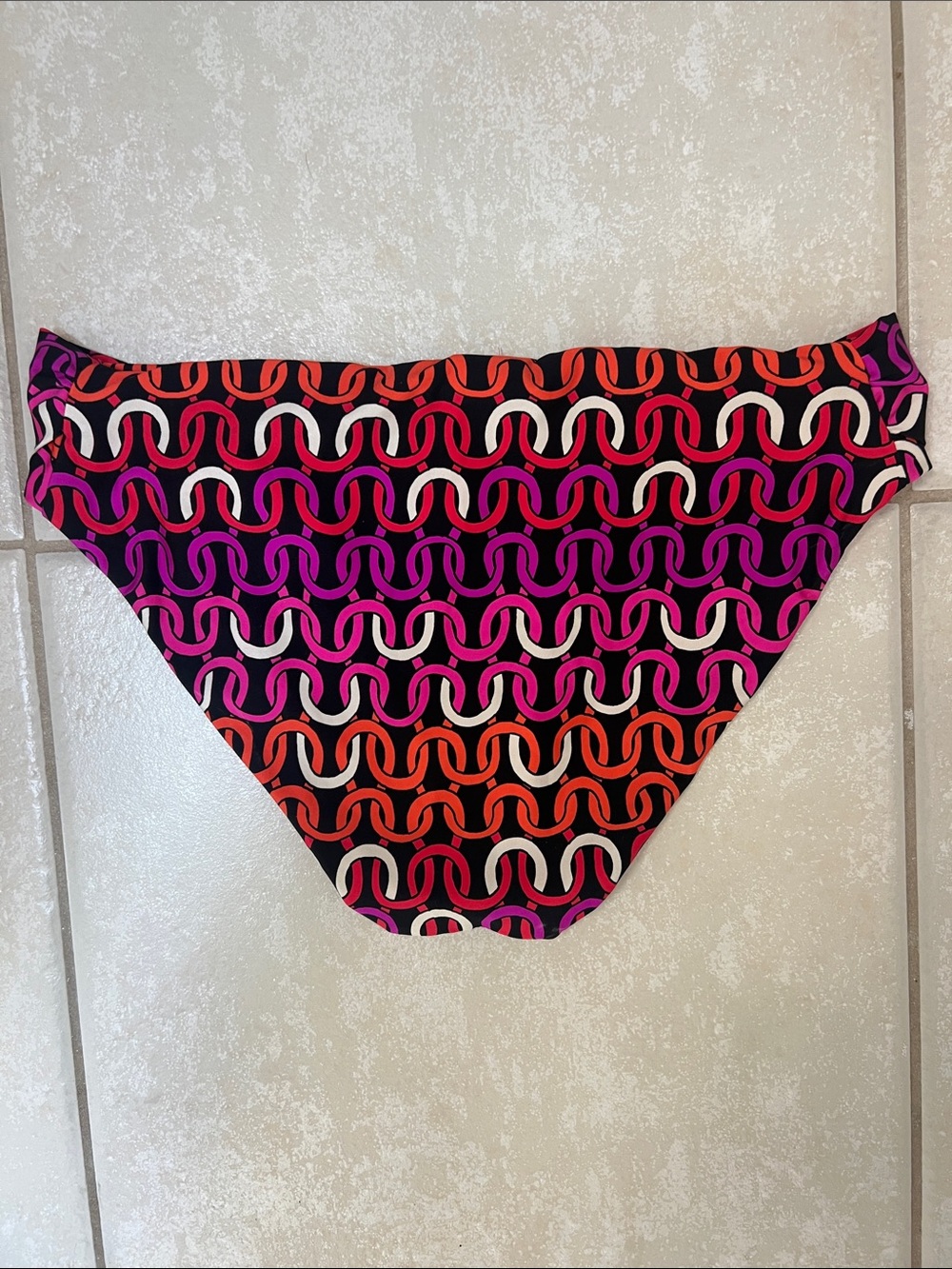 Trina Turk Women's Echo Tab-Side Hipster Bikini Bottoms Size 4, reversible - Picture 2 of 10